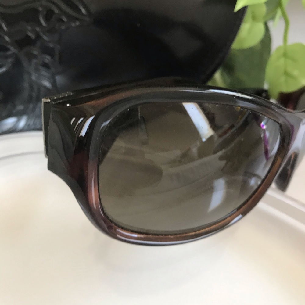 Sunglasses - Picture 2 of 4